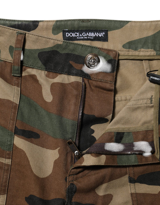 Camouflage pants with a button closure