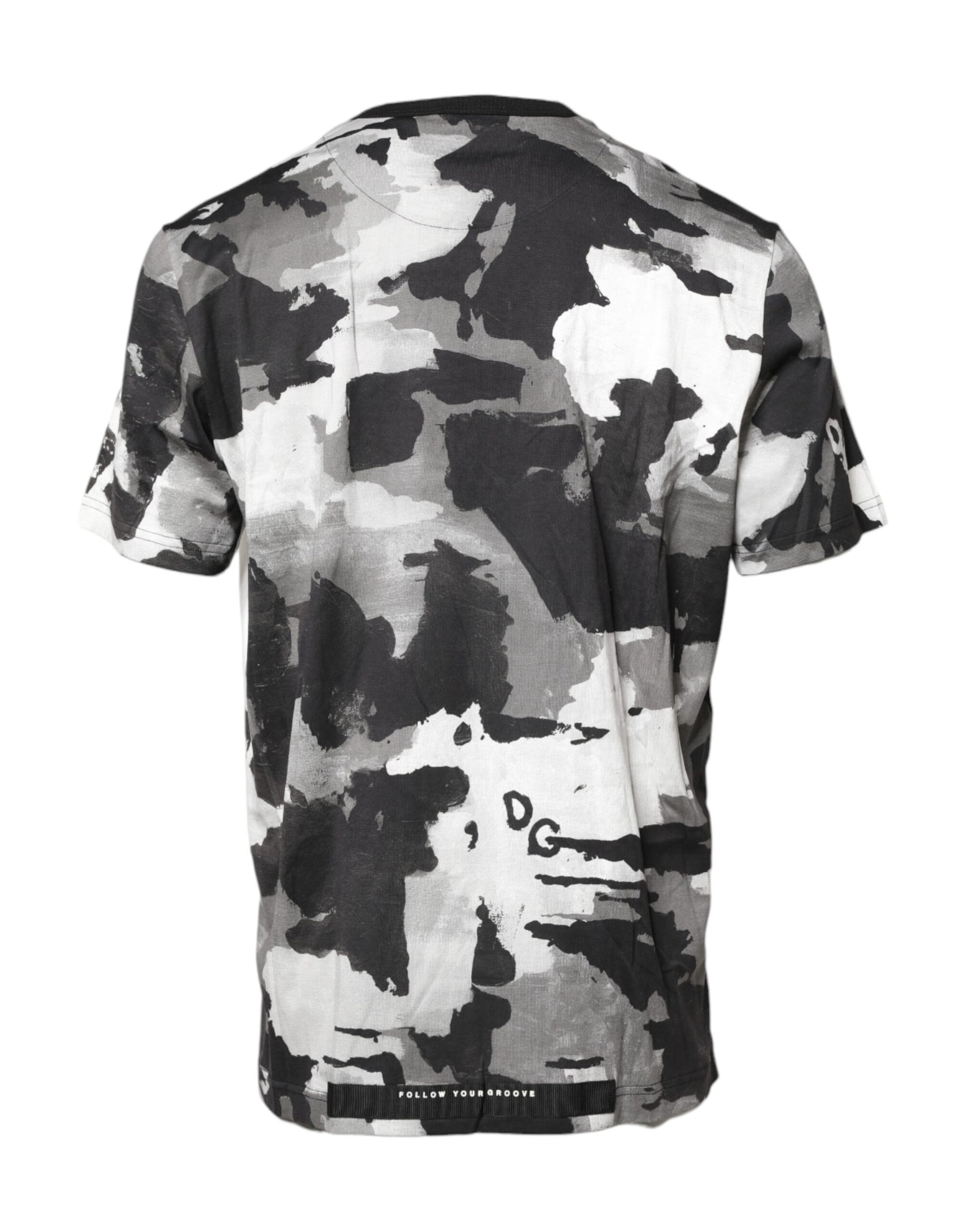 Camouflage patterned t-shirt on a mannequin