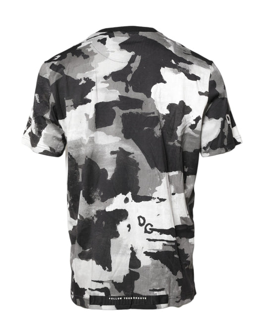 Camouflage patterned t-shirt on a mannequin