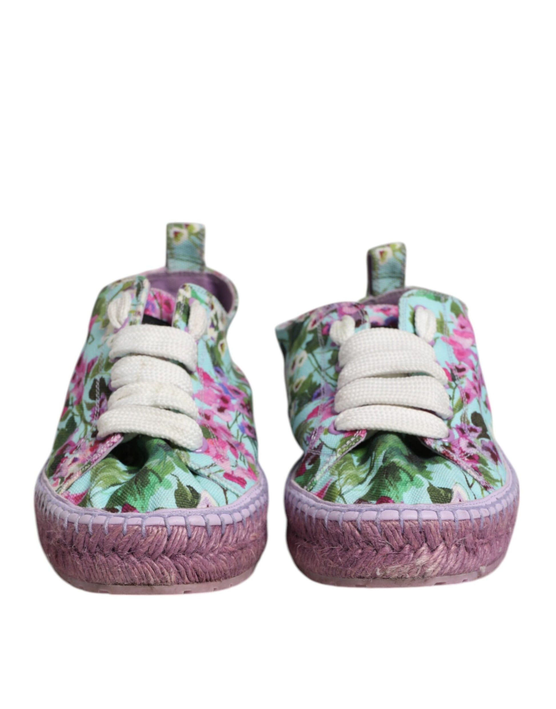 Pair of baby shoes with floral pattern