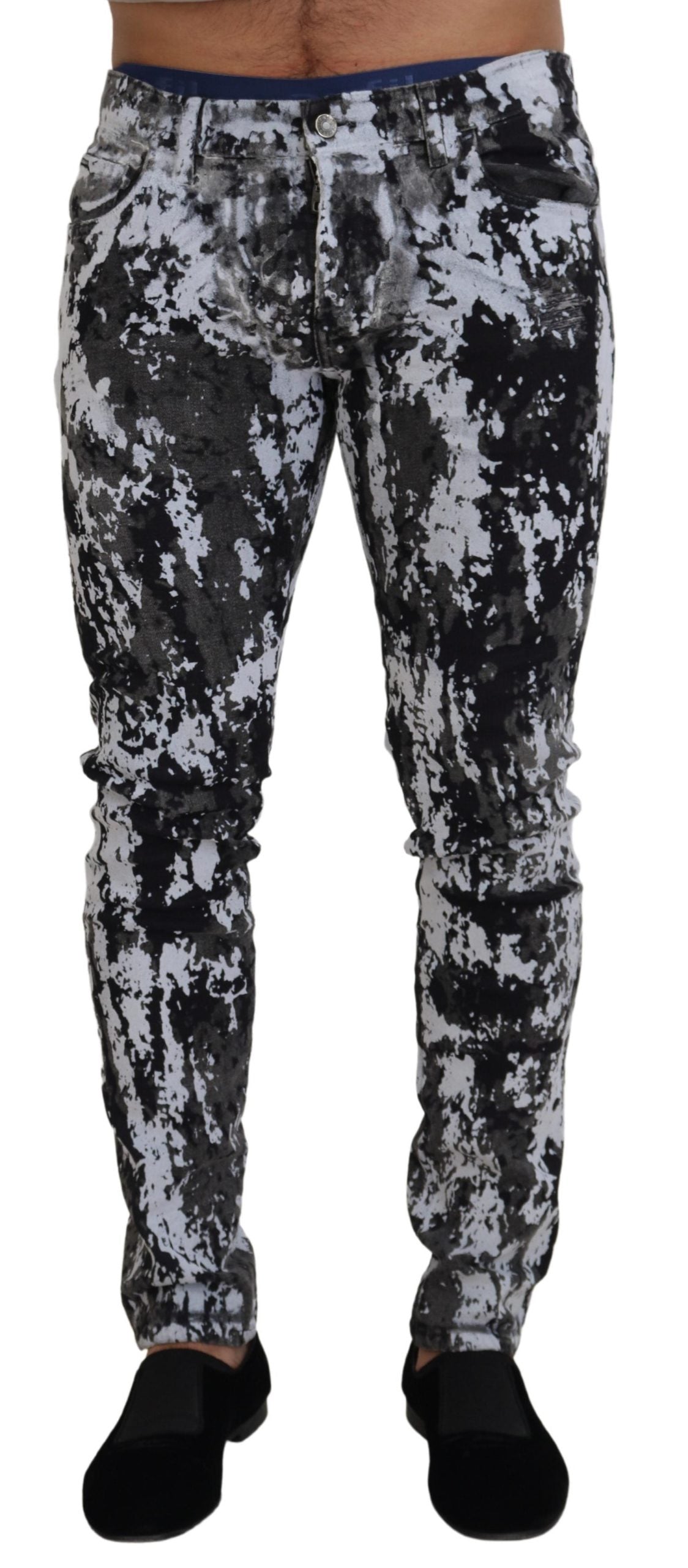Camouflage patterned leggings