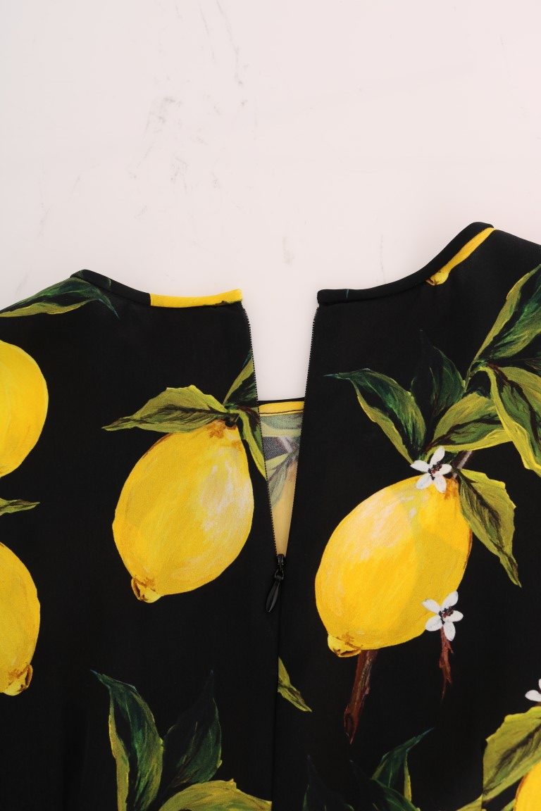 Black jacket with yellow lemon print