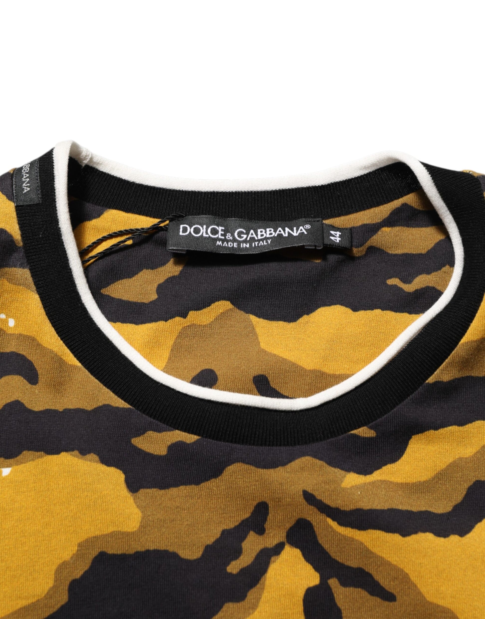 Camouflage print shirt with black collar