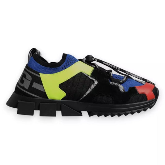Colorful athletic shoe with laces