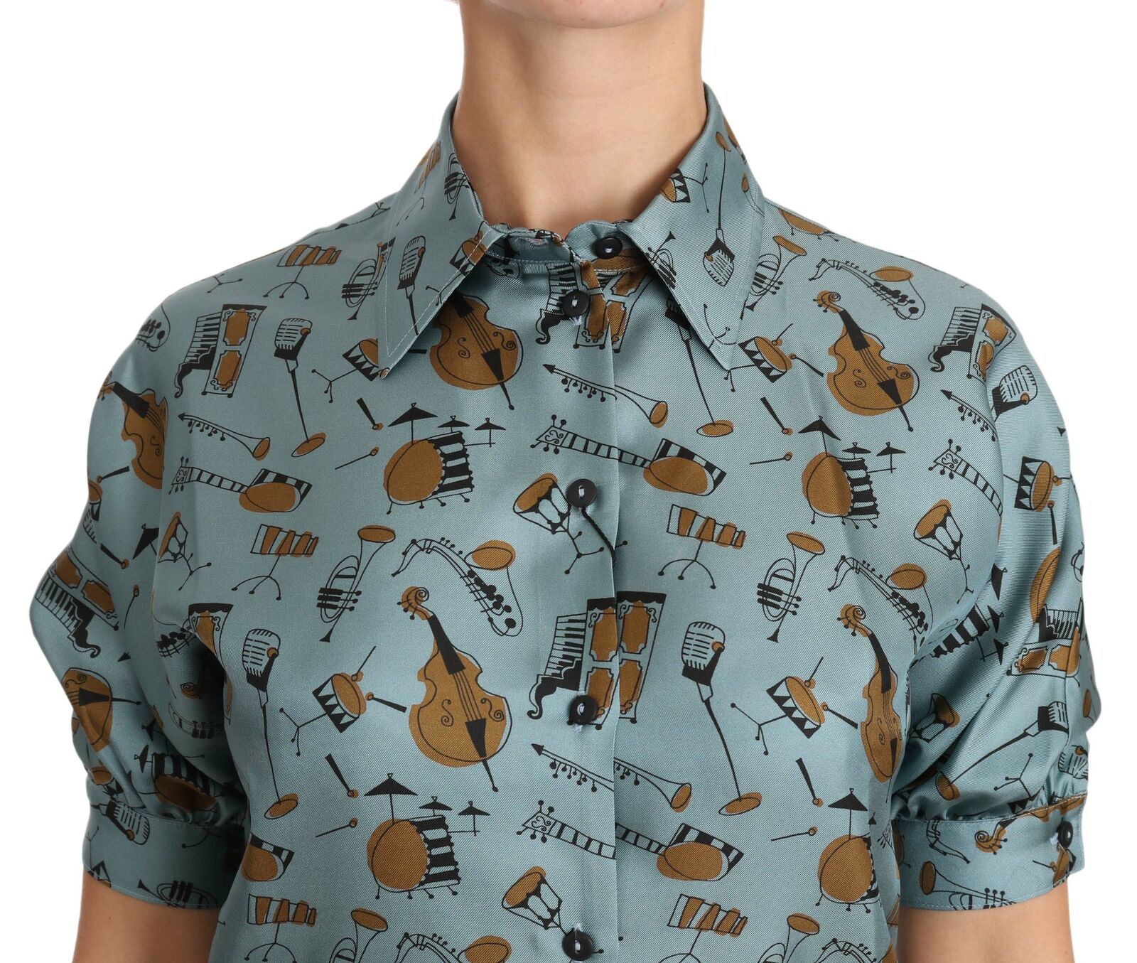 Shirt with musical notes pattern