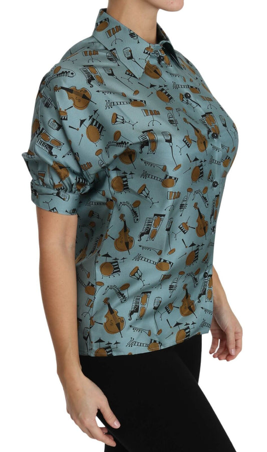 Short sleeve shirt with a pattern featuring brown and blue elements