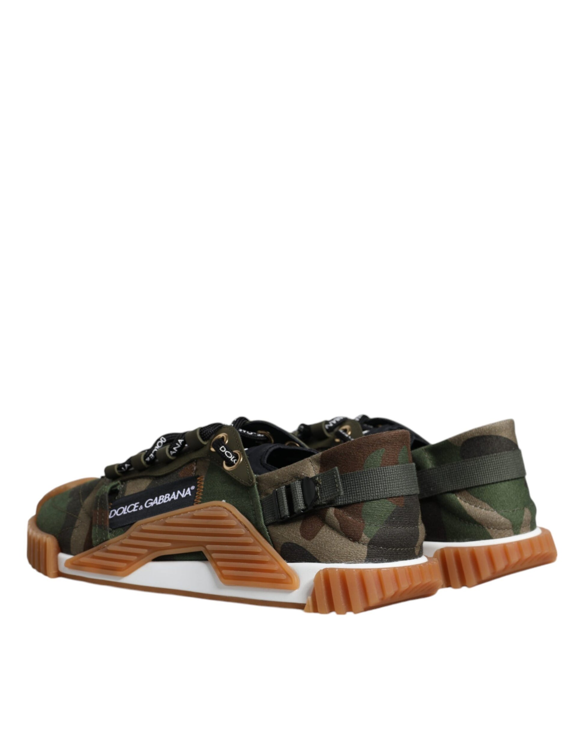 Camouflage patterned men's sneakers with laces and a pull tab