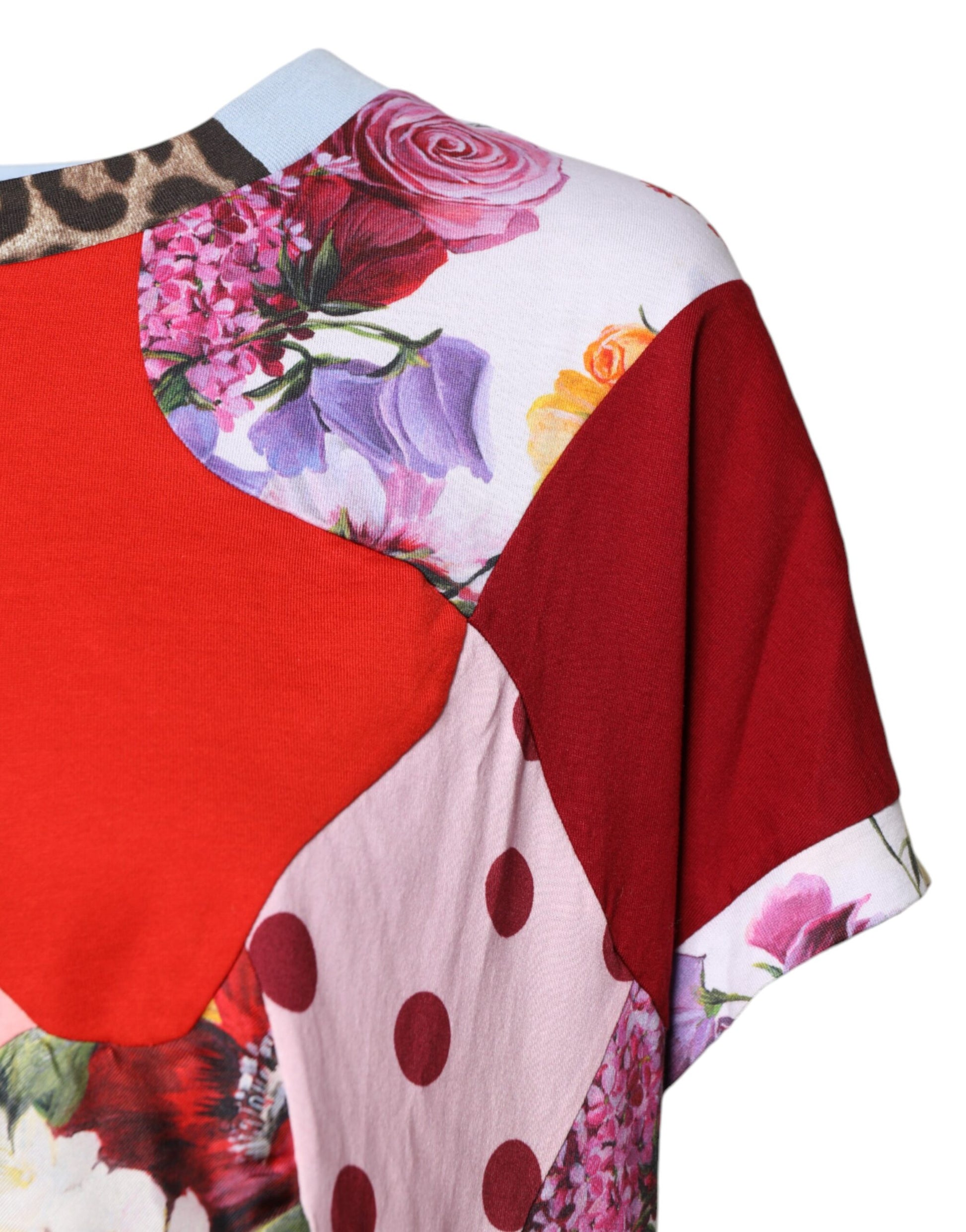 Floral patterned shirt with red sleeves and collar
