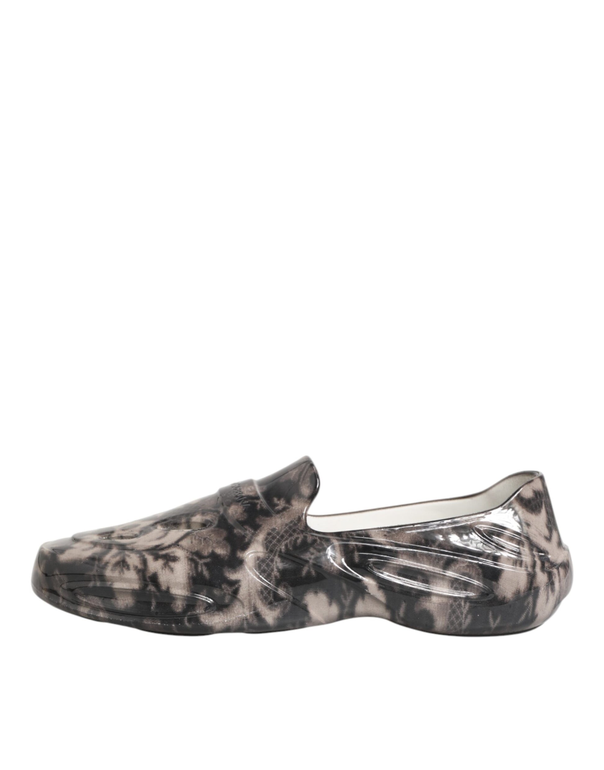 Women's flat shoe with marbled pattern