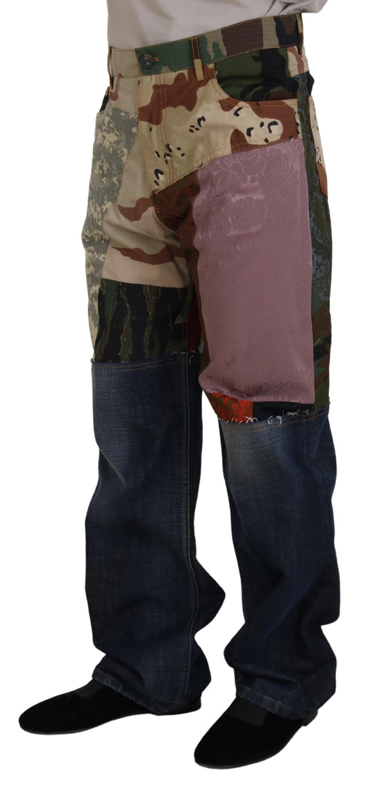 Camouflage pants with knee pads