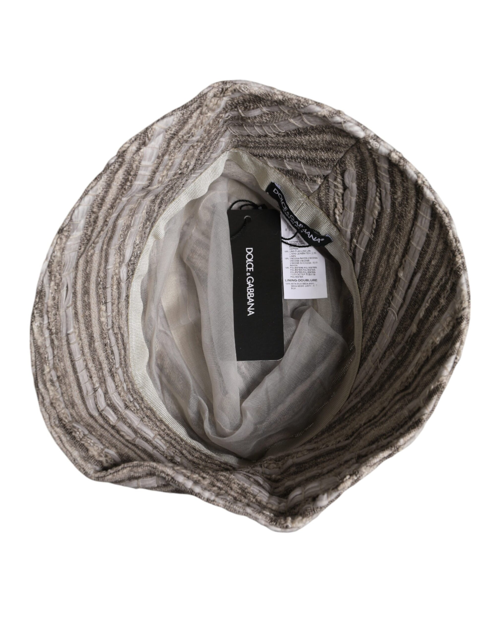 Knitted scarf in a circular shape