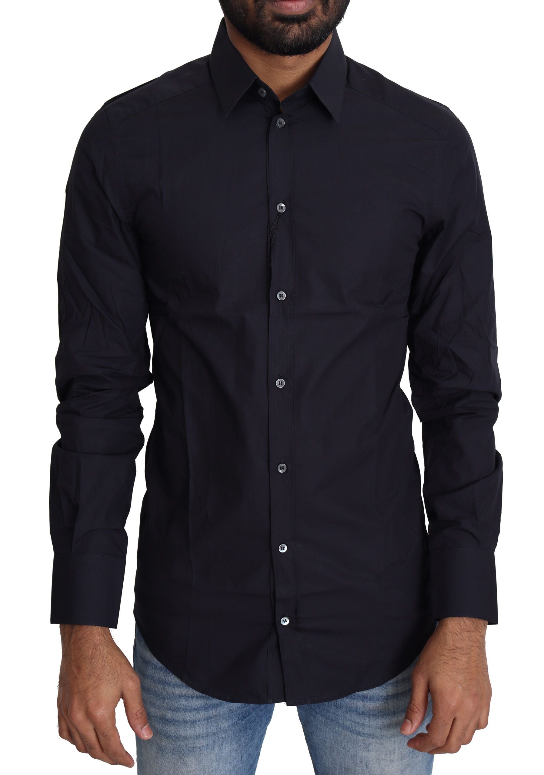 Black shirt with long sleeves and buttoned front