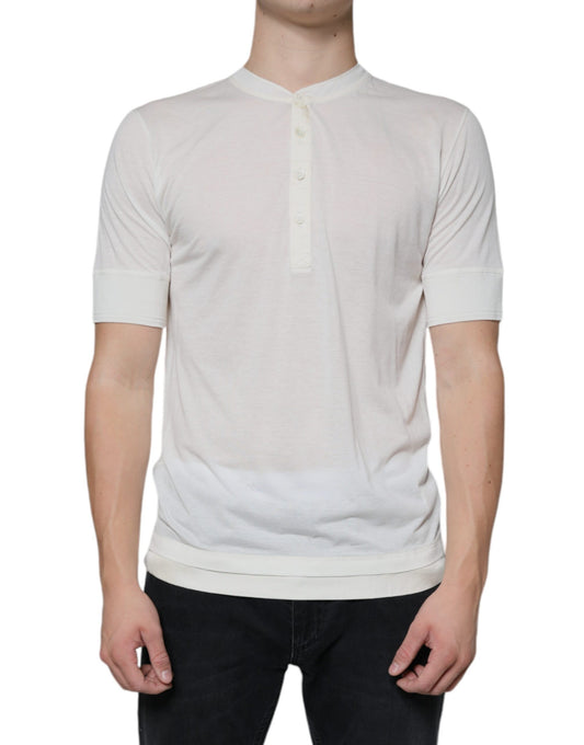 Men's short sleeve shirt with a V neckline