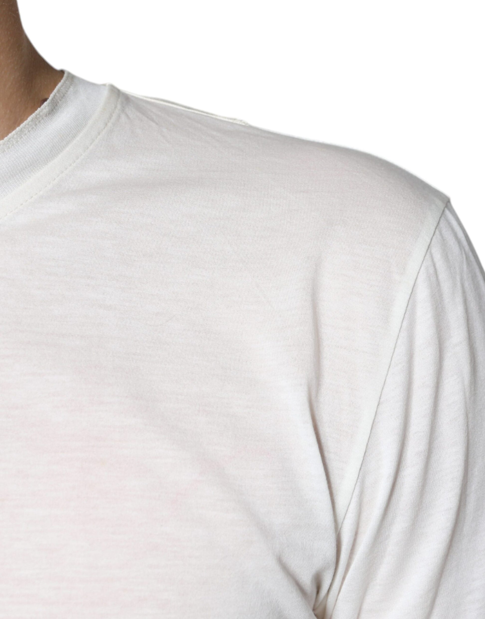 Man wearing white t-shirt