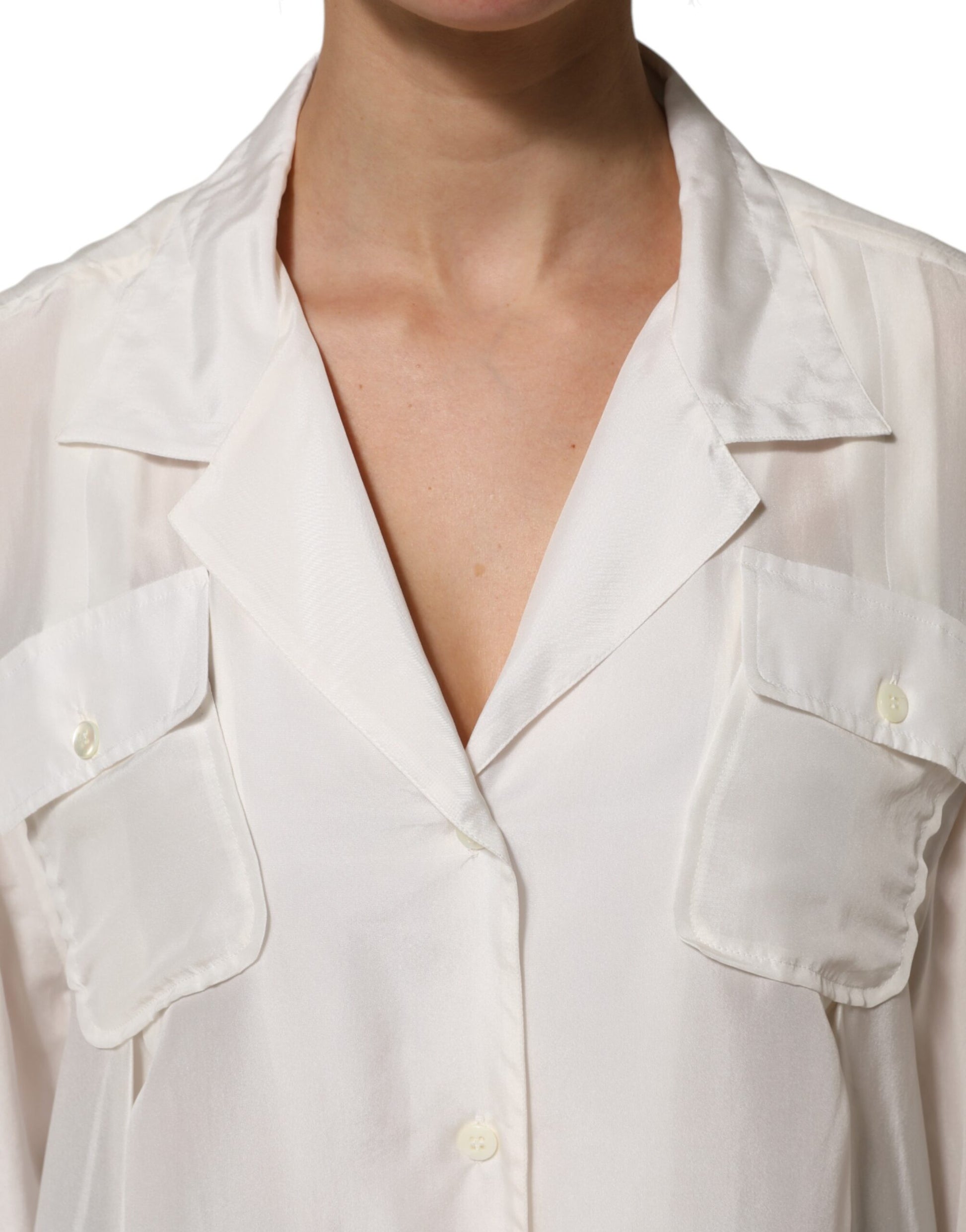 White long sleeve shirt with pockets