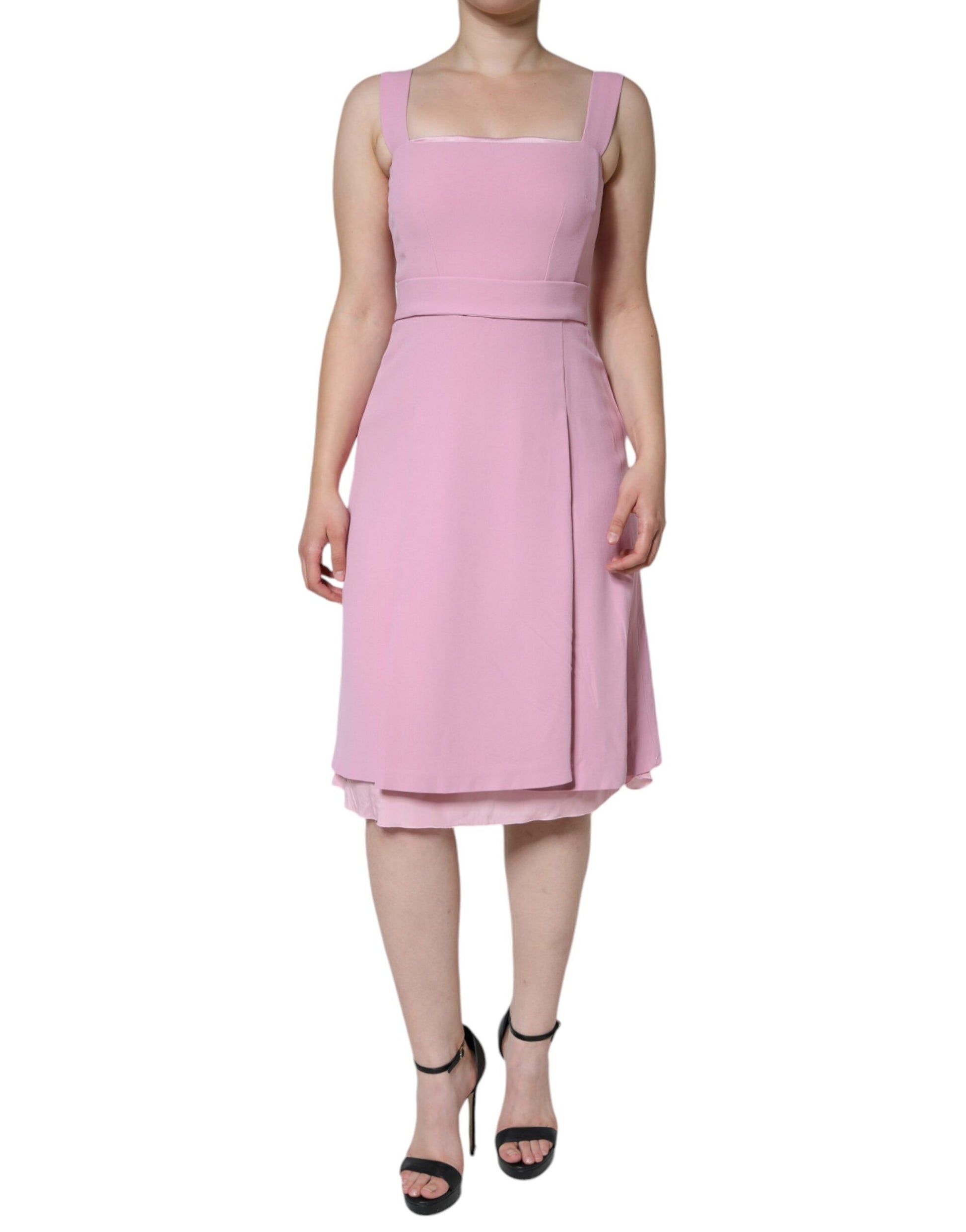 Pink A-line flare dress with sleeveless design