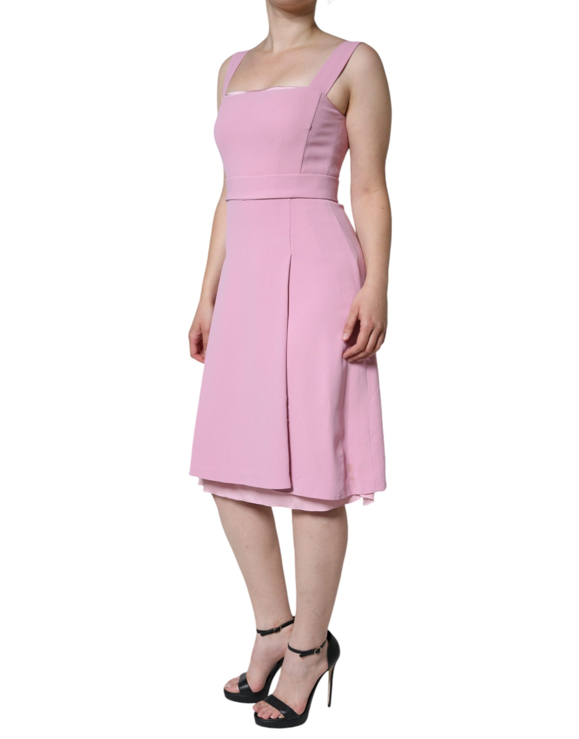 Pink A-line flare dress with viscose fabric and sleeveless design