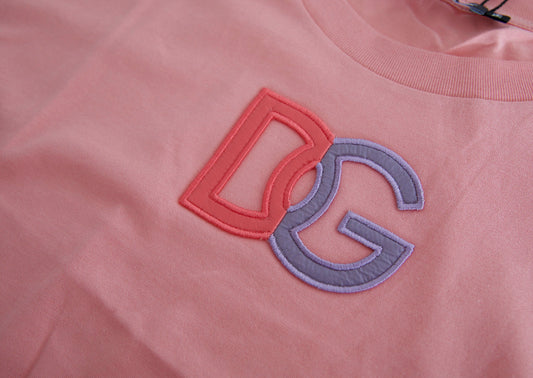 Pink shirt with red letters DDG