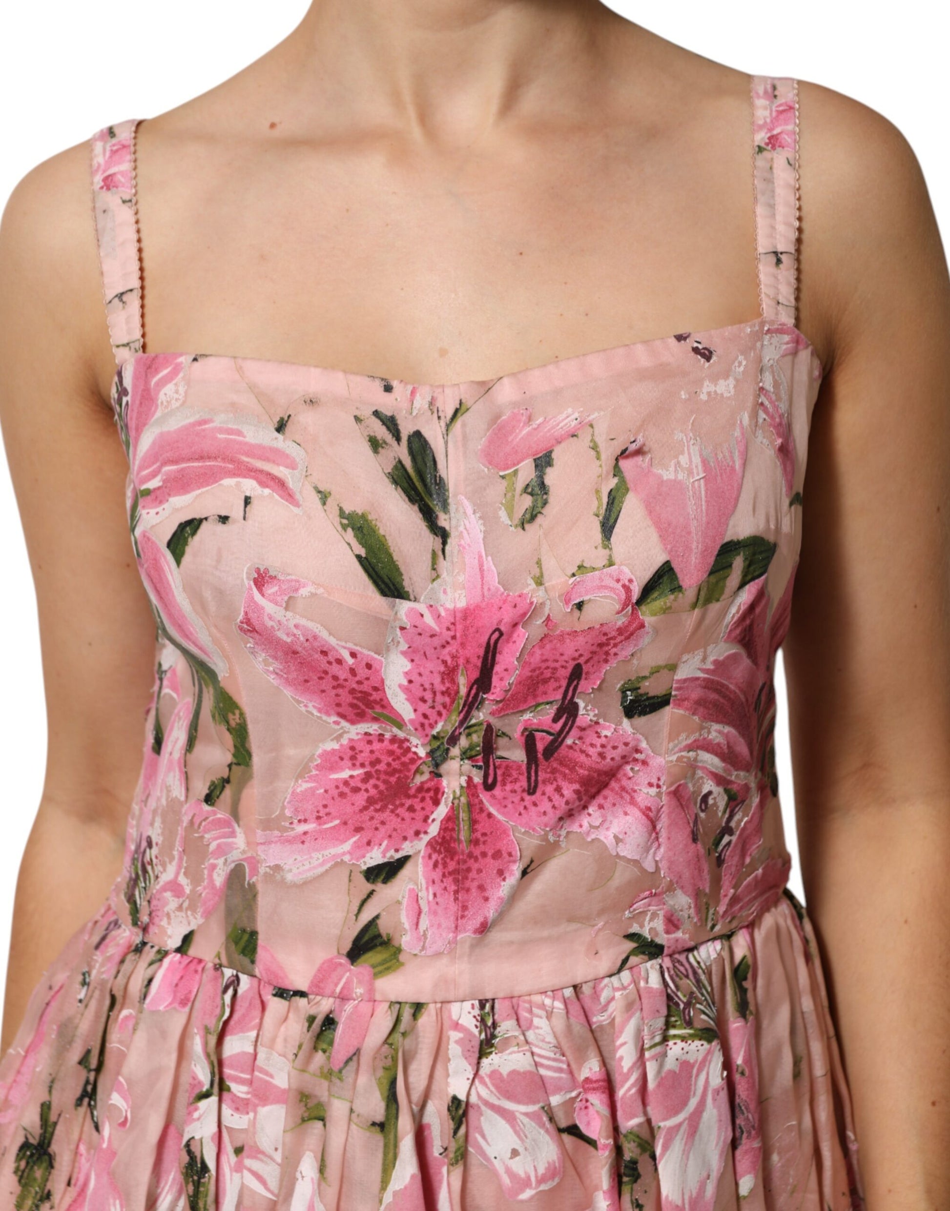 A pink floral pleated dress with short sleeves, designed by Dolce & Gabbana
