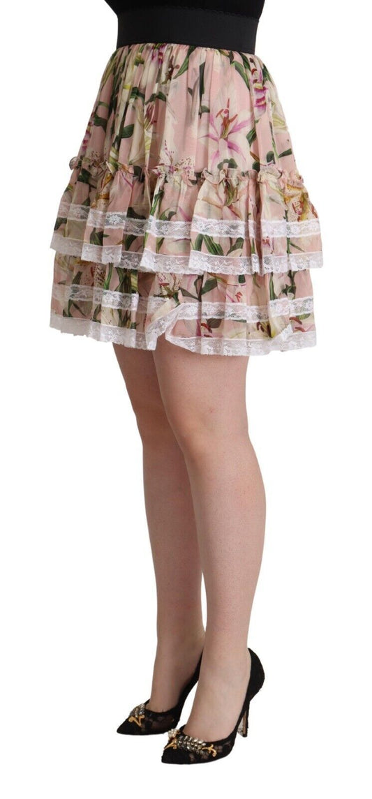 Short floral skirt with lace trim