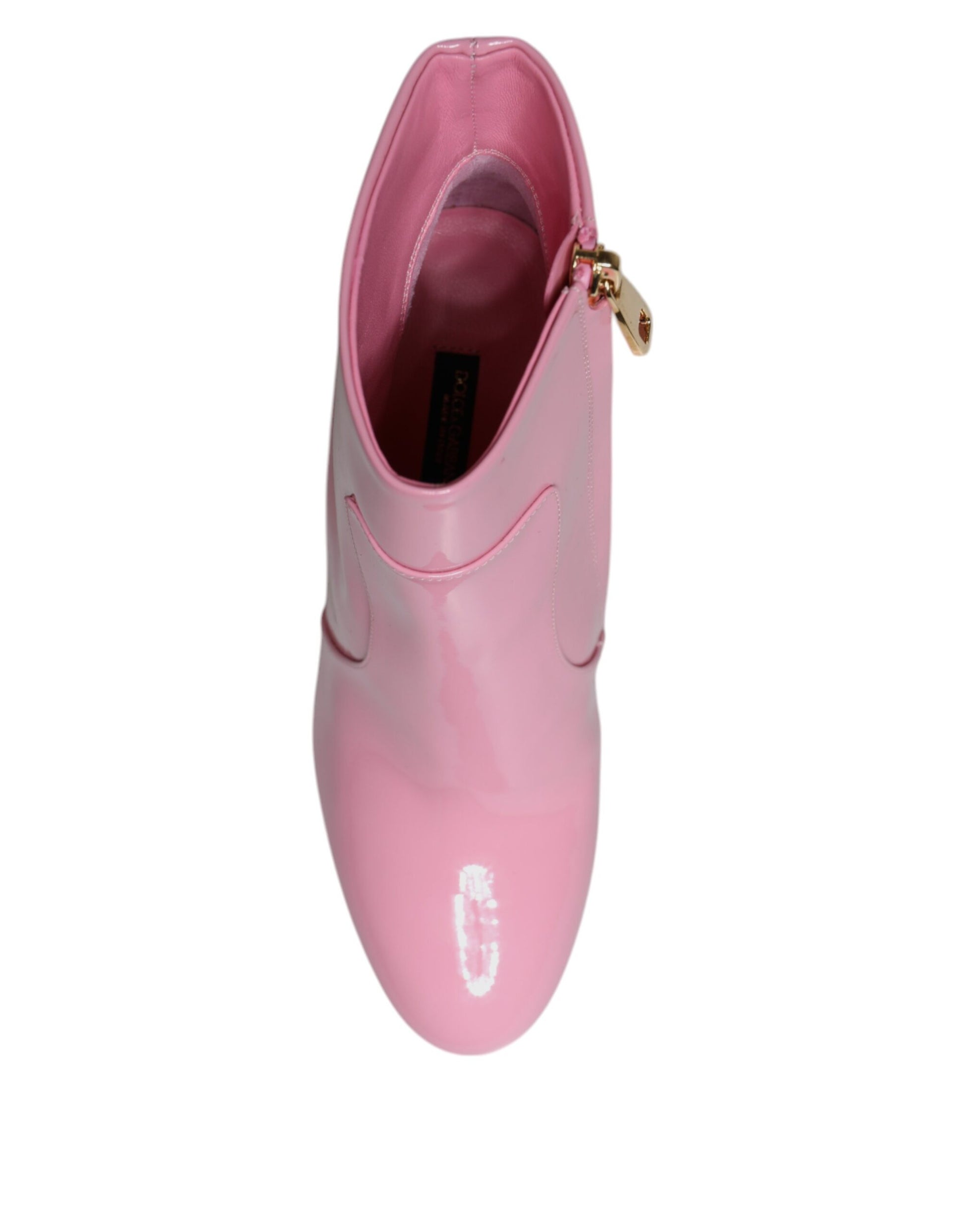 Pink women's boot with zipper closure