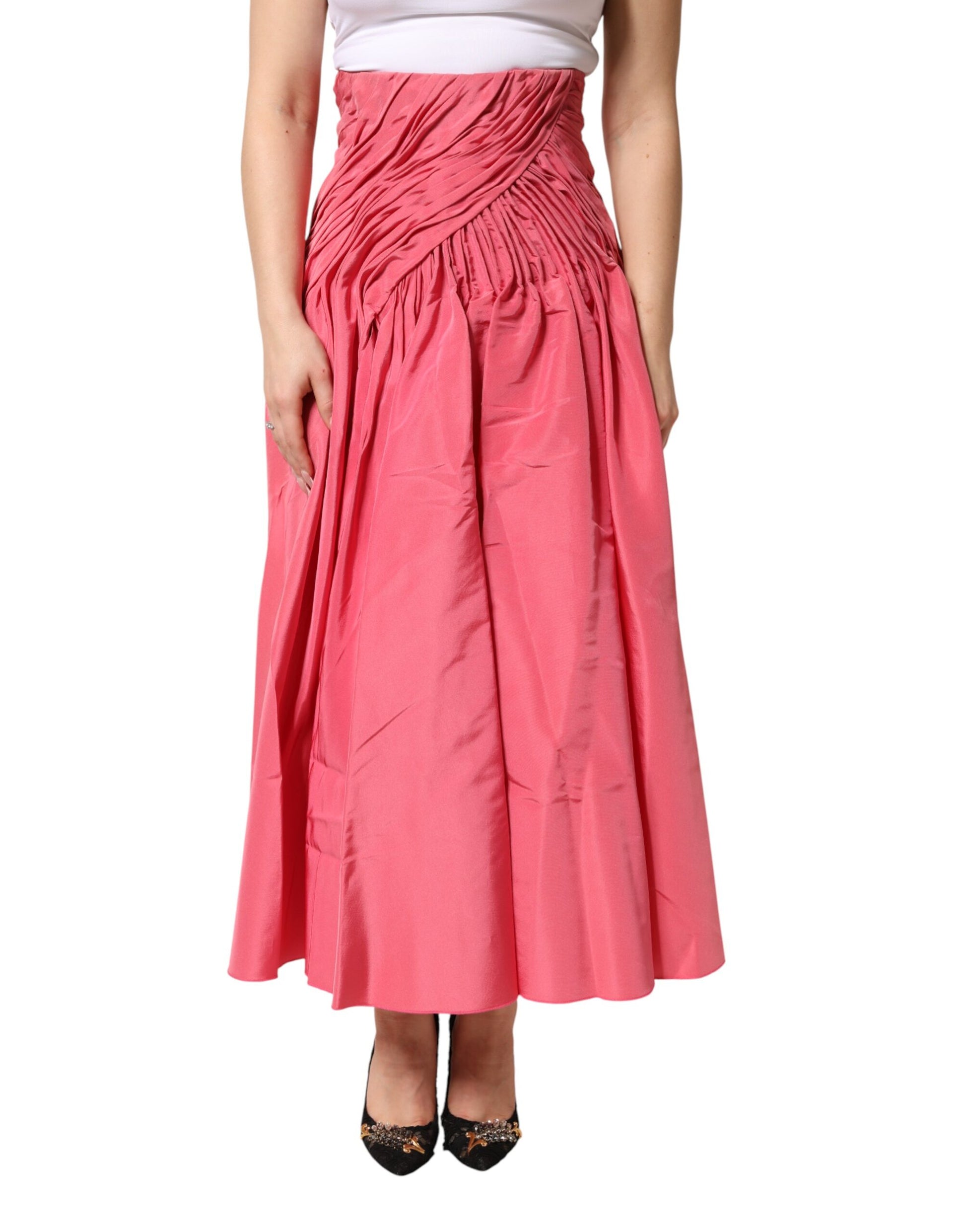Pink skirt with ruffles on waistband