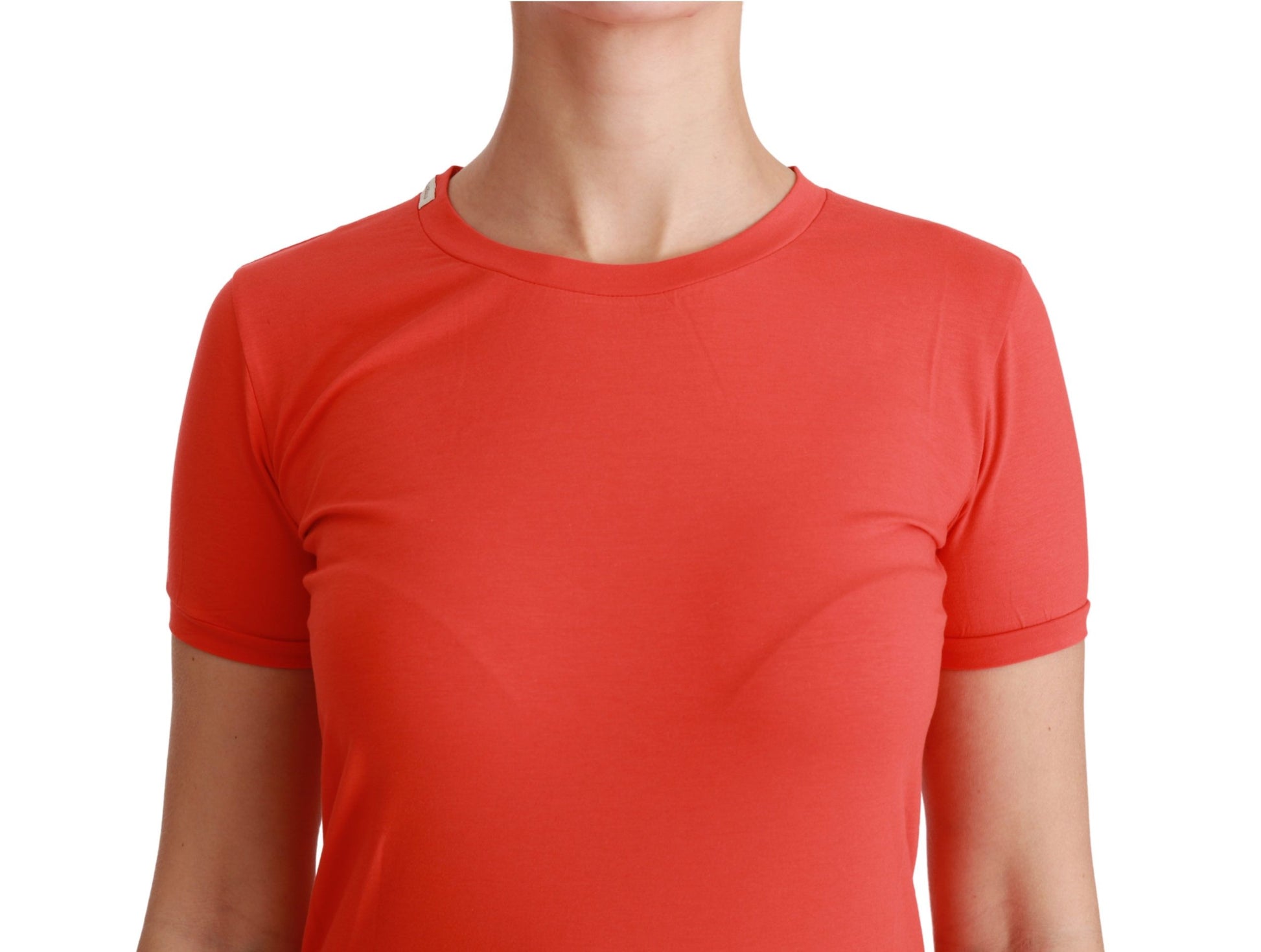 Red short sleeve shirt on a mannequin