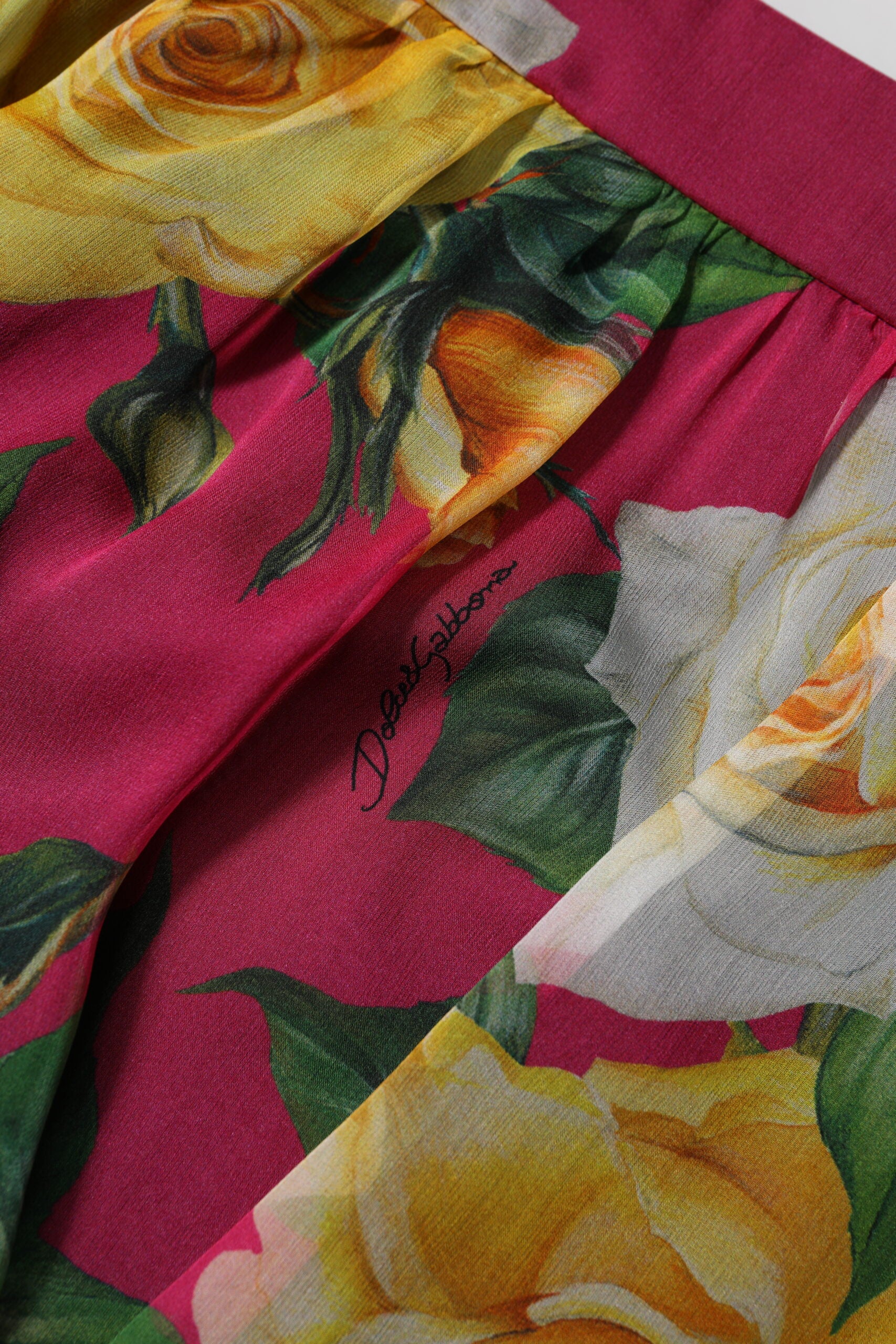 Floral pattern scarf with autograph