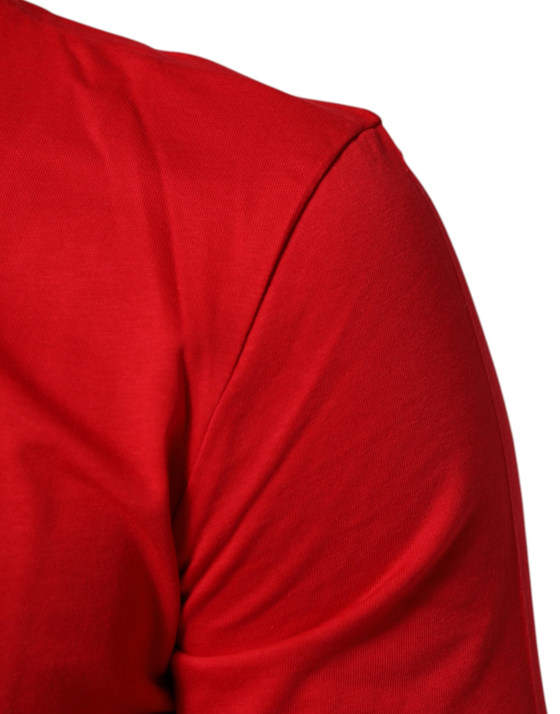Red sleeve on shirt