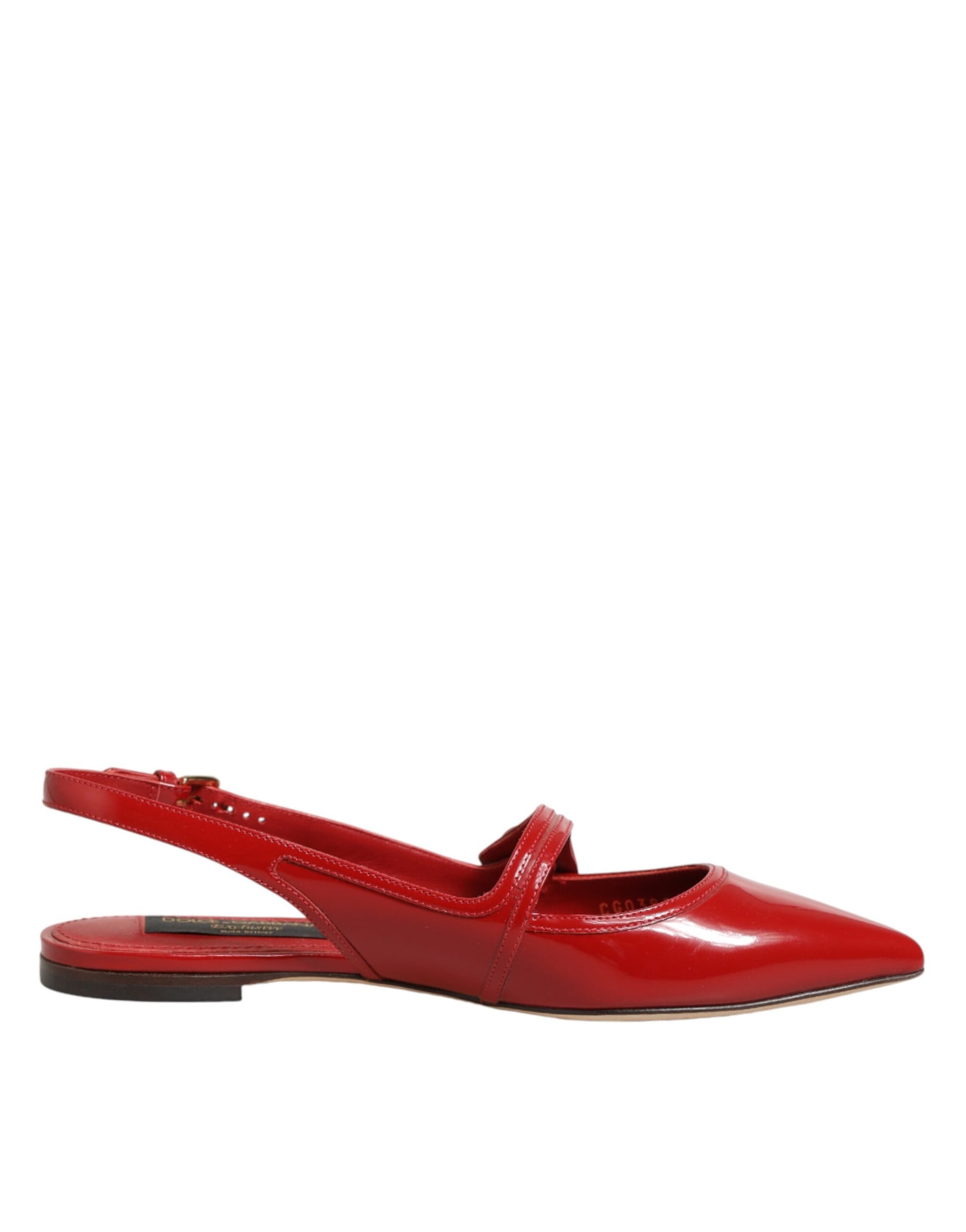 Red women's flat shoe