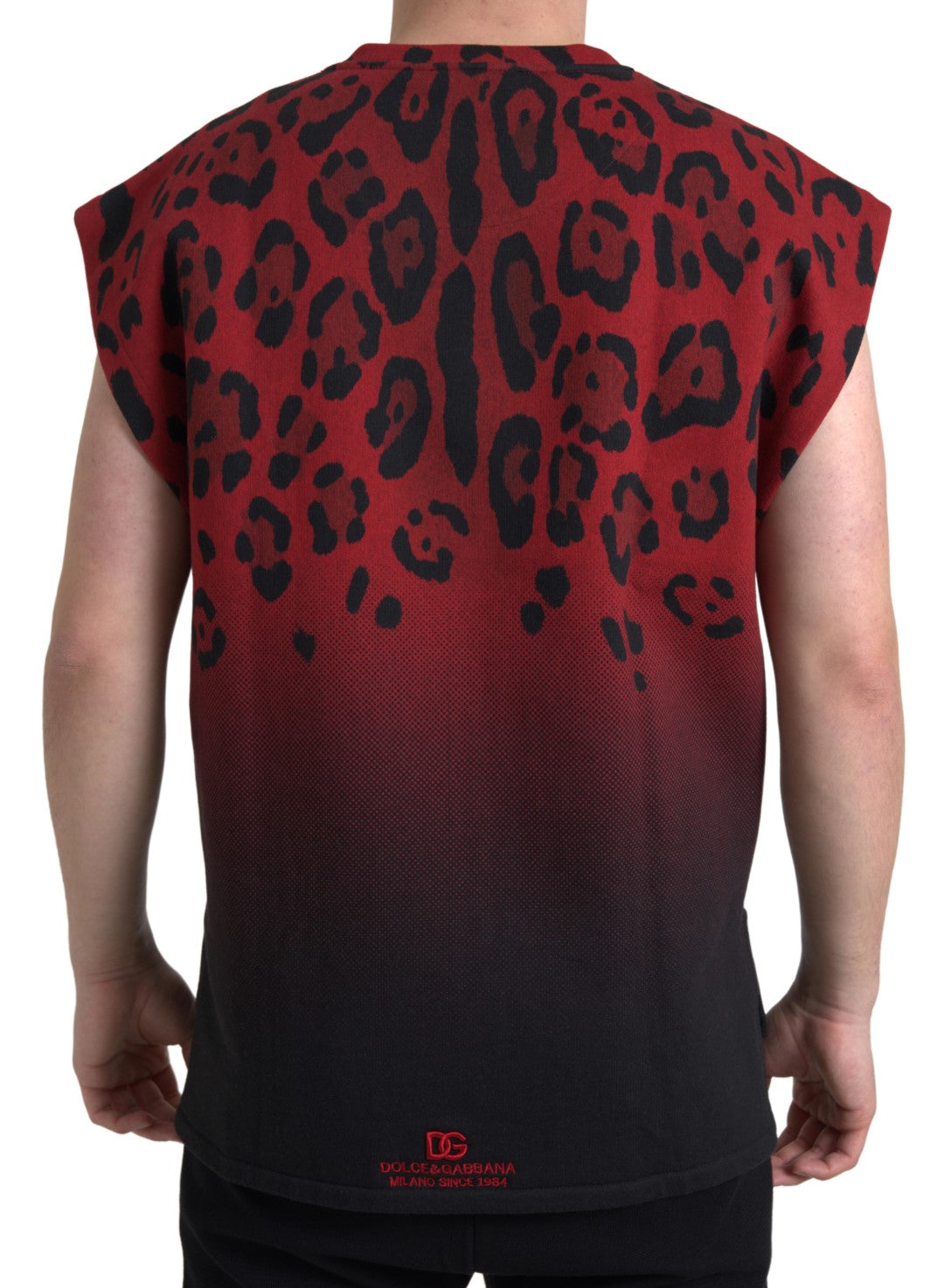 Leopard print sleeveless top