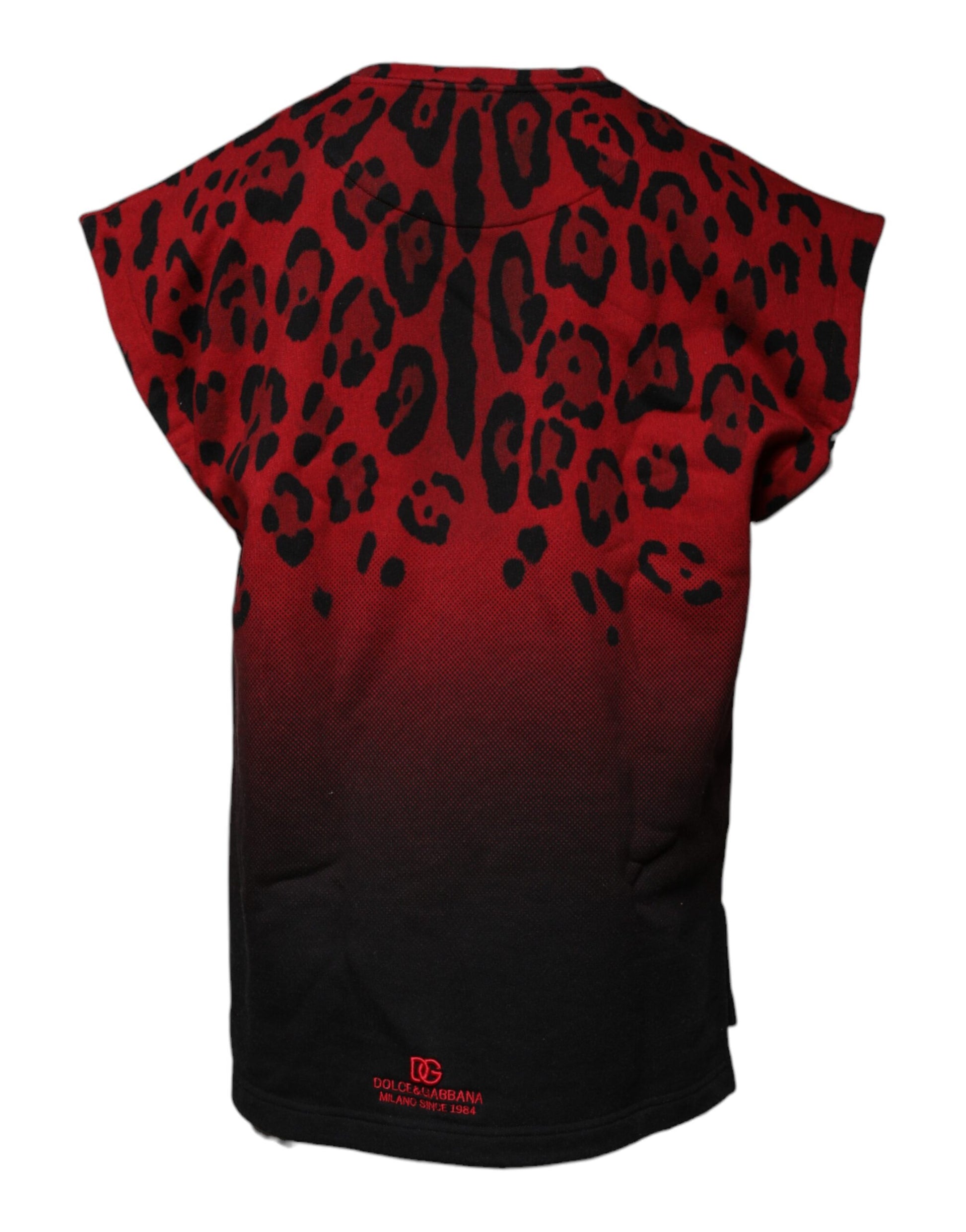 Leopard print shirt with red sleeves