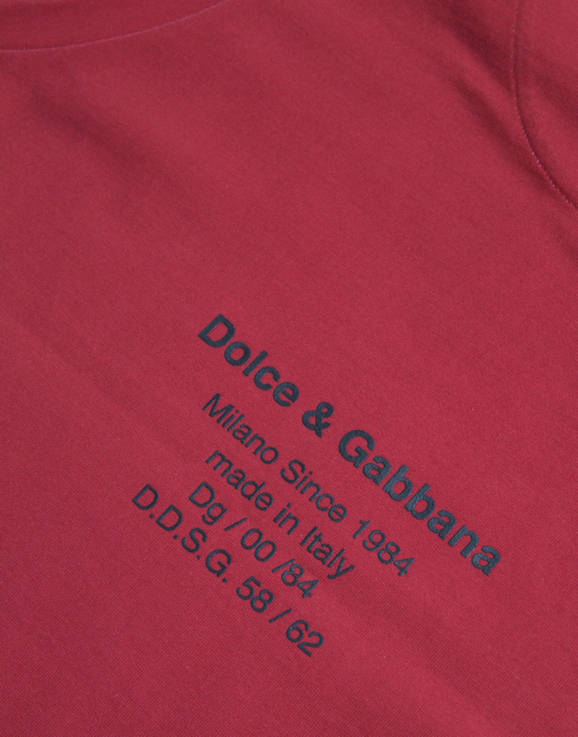 Red t-shirt with embroidered logo