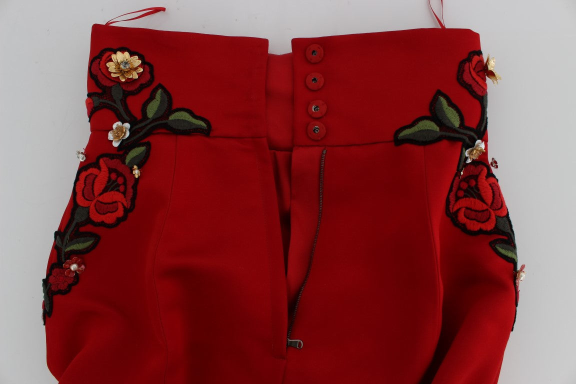 Red embroidered shorts with floral pattern