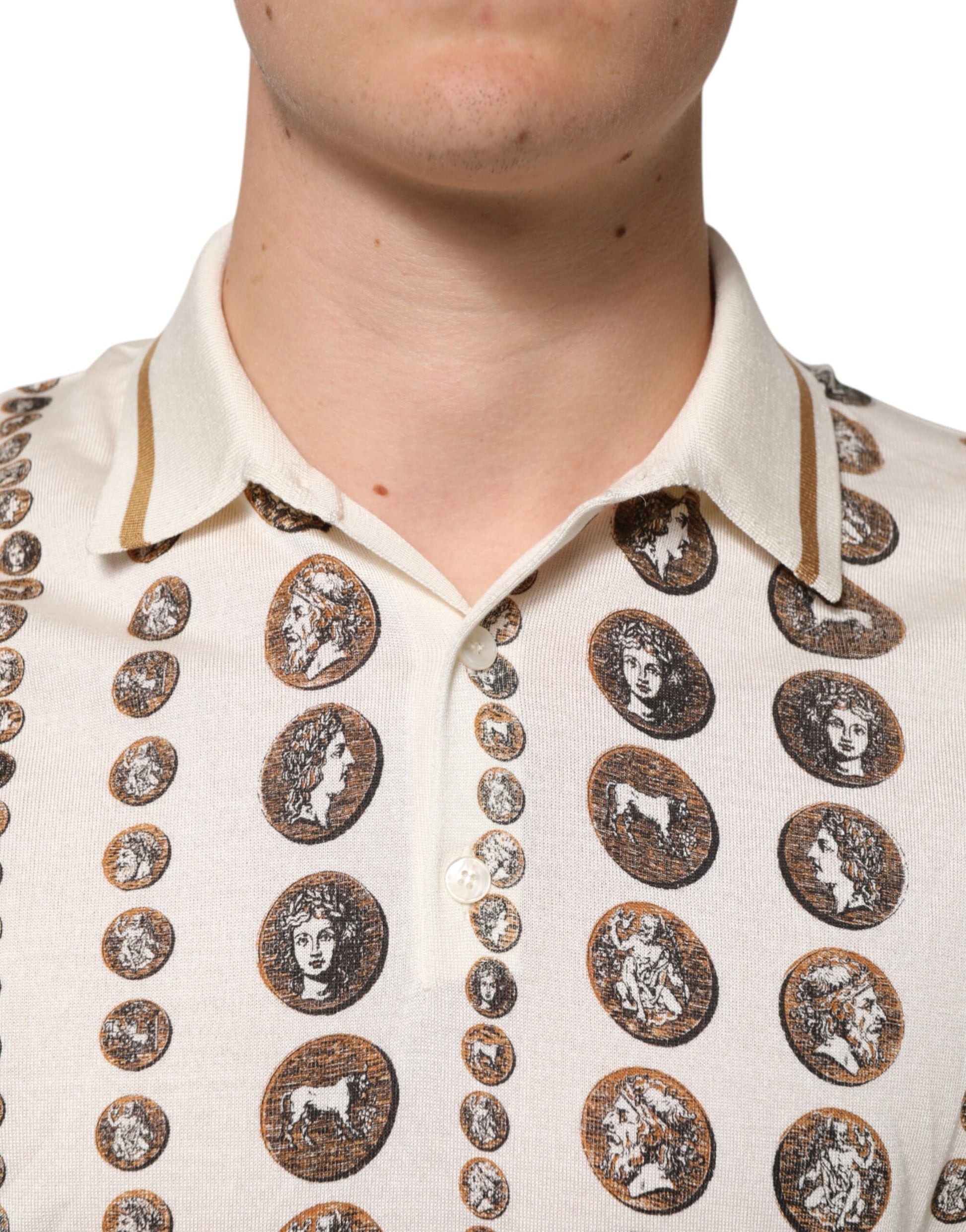 Man wearing a shirt with circular designs