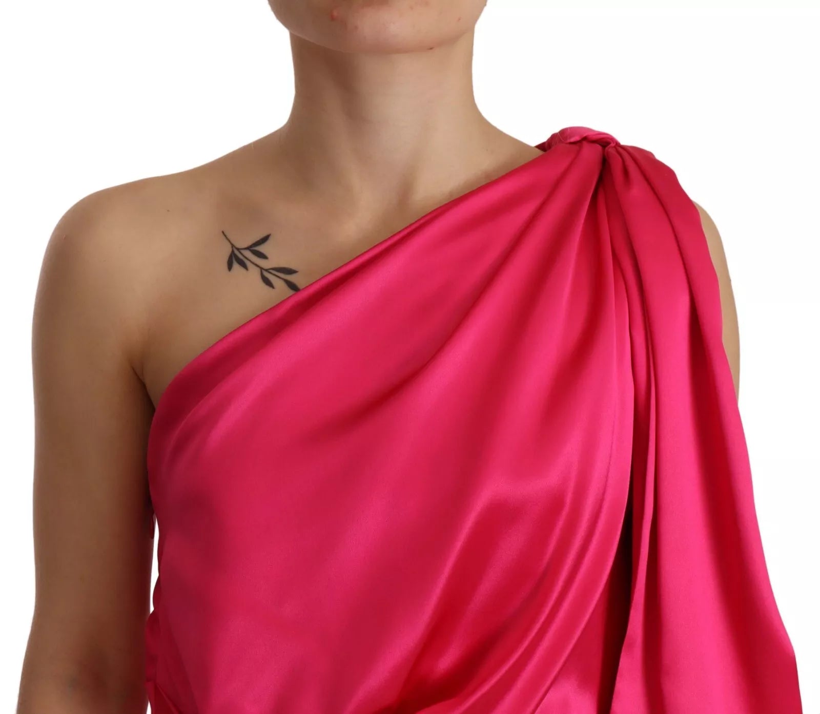 Pink toga on a woman's shoulders