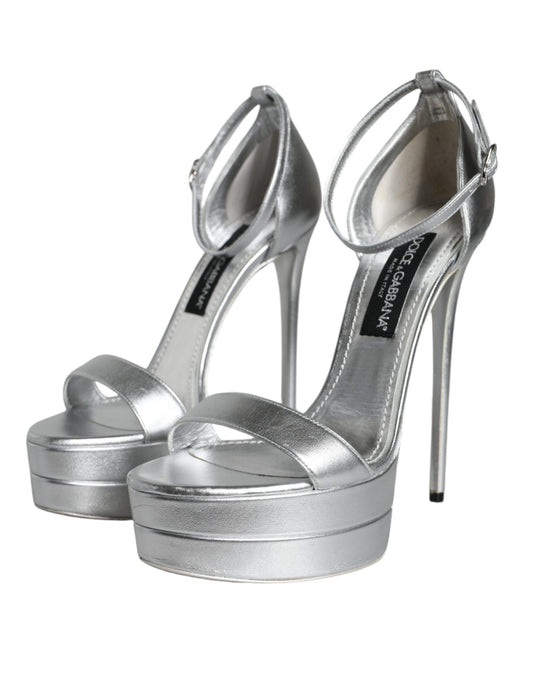 High heel silver glittery shoes