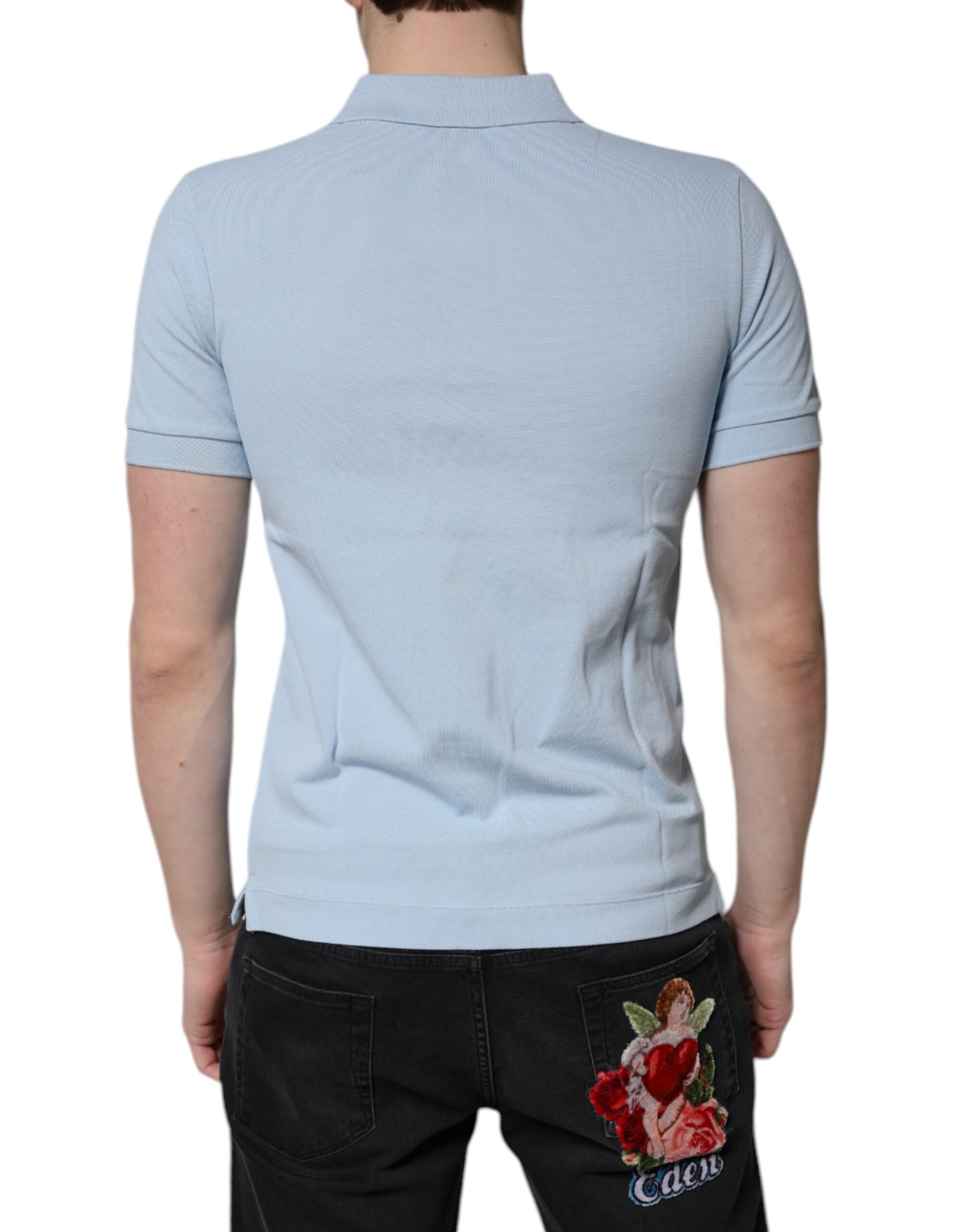 Blue polo shirt with short sleeves