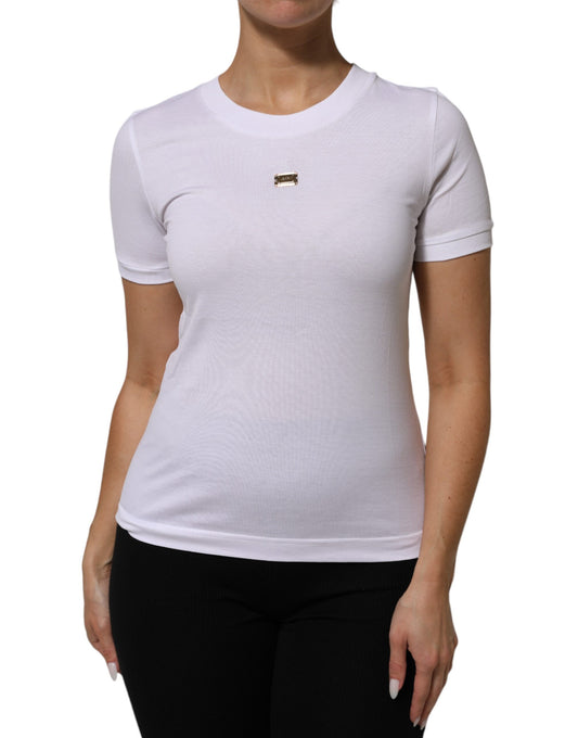 White long sleeve fitted shirt on woman