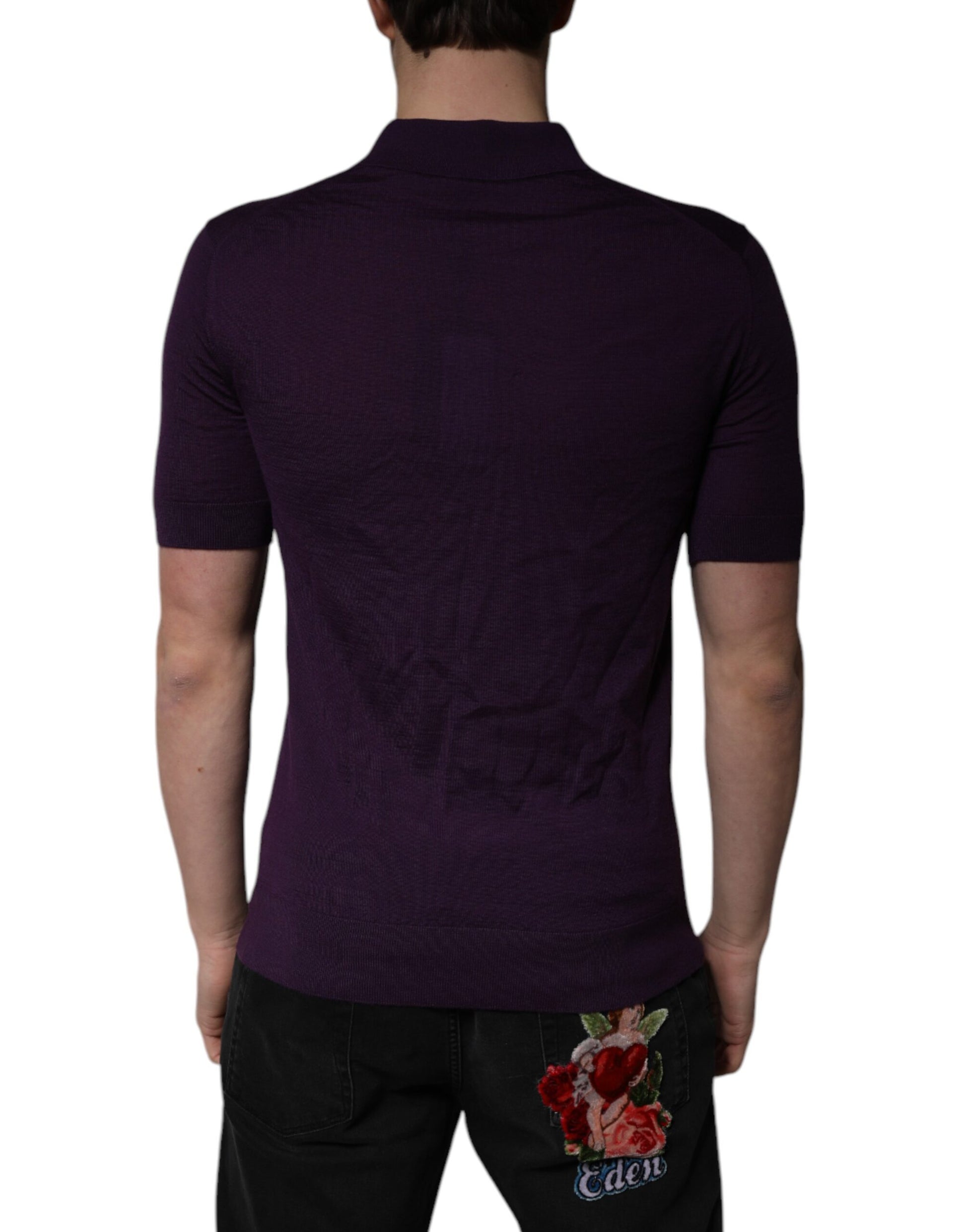 Purple polo shirt with short sleeves