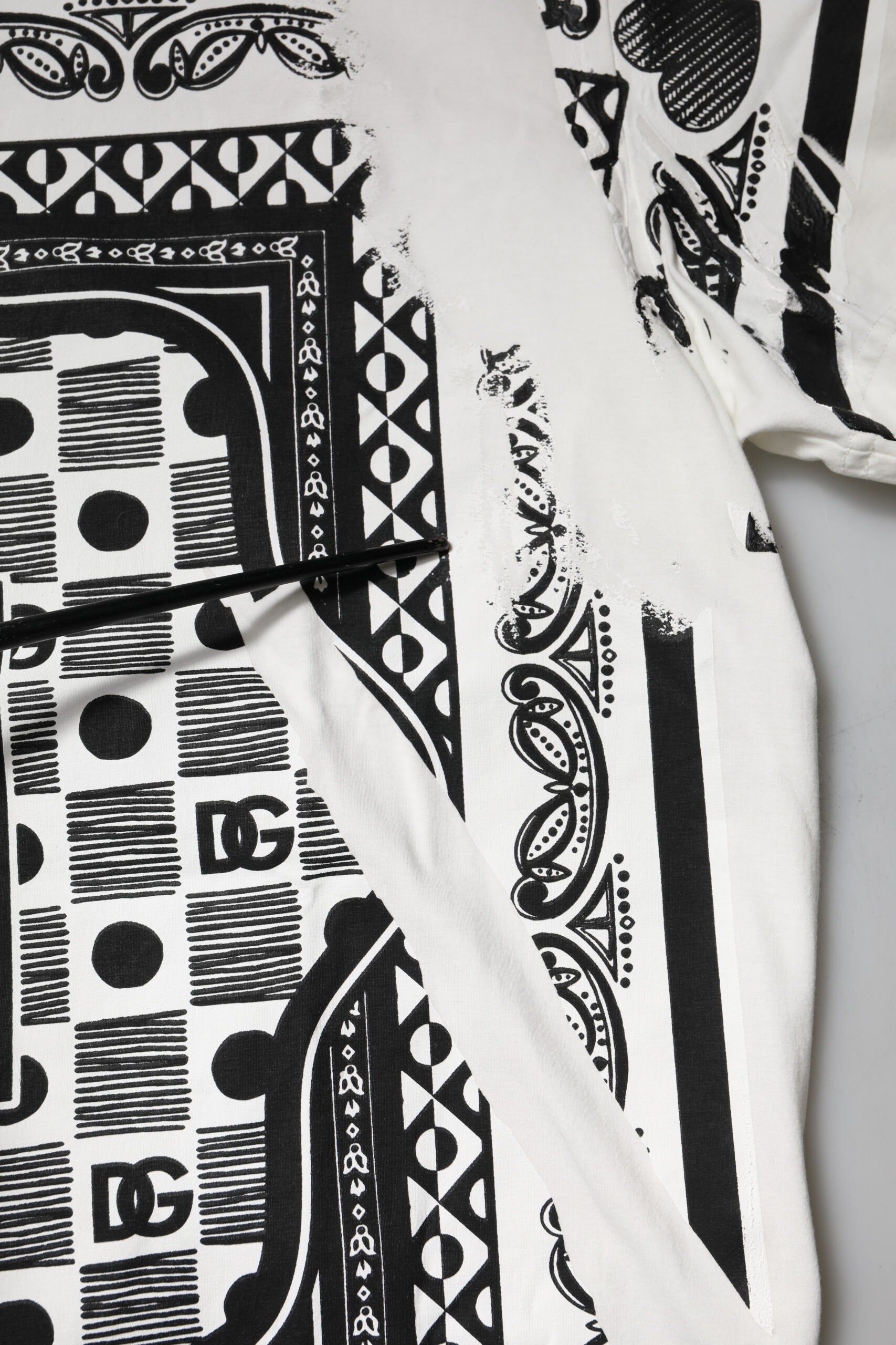 Black and white patterned shirt