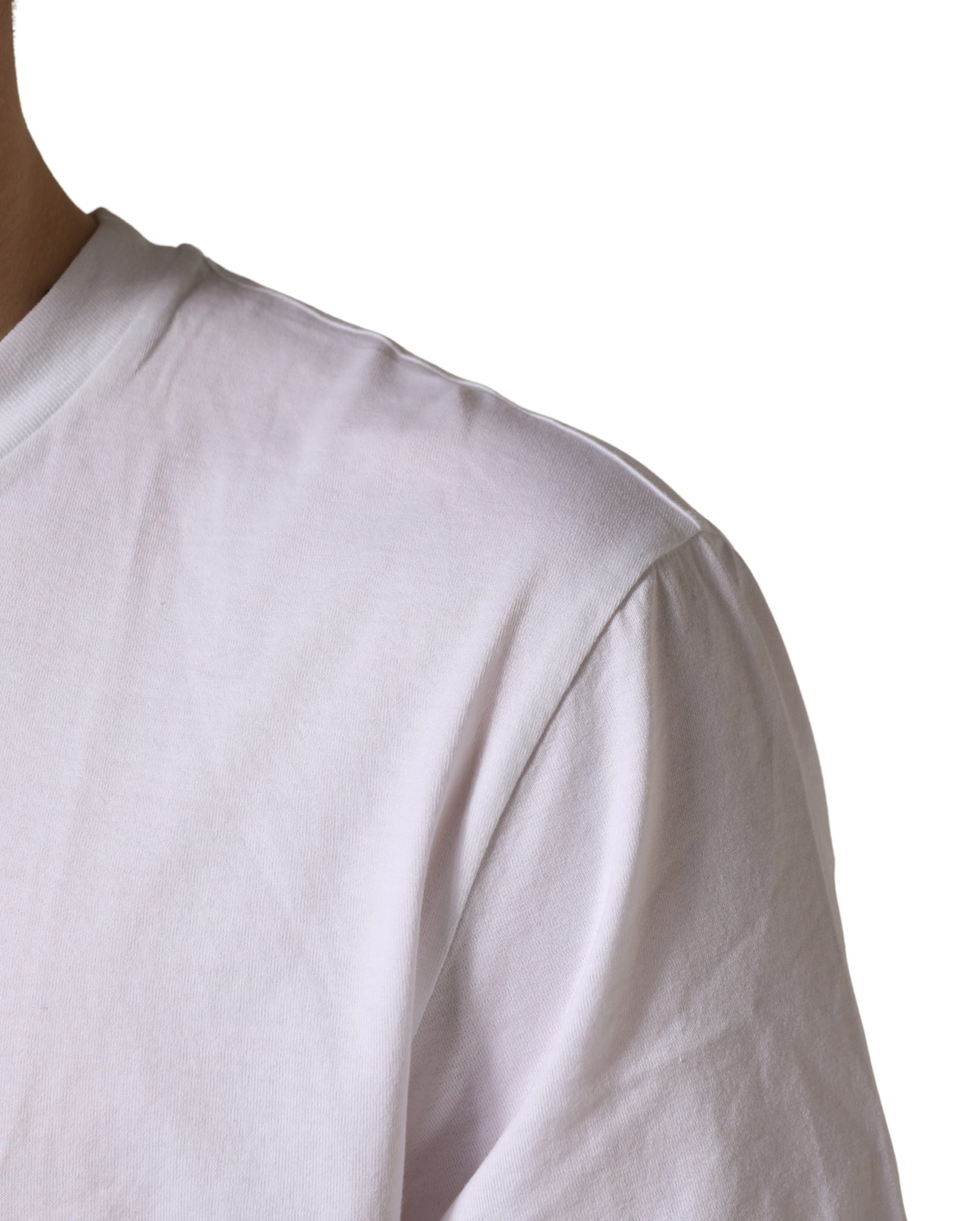 White short sleeve shirt on mannequin