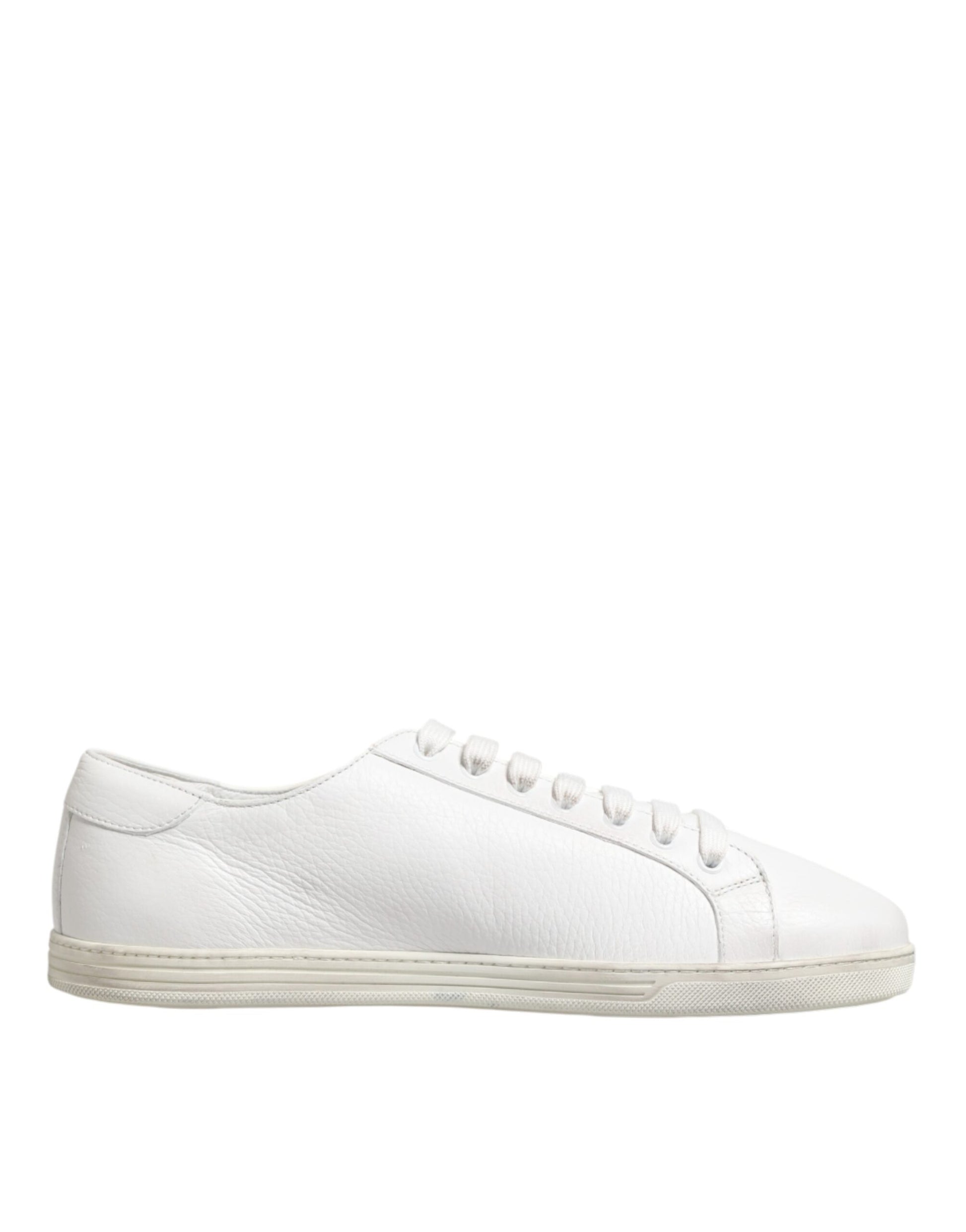 White sneaker with white laces
