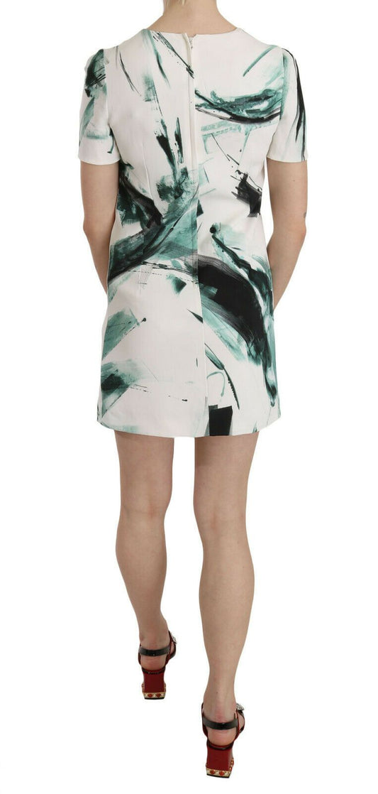 Short sleeve dress with abstract design on front