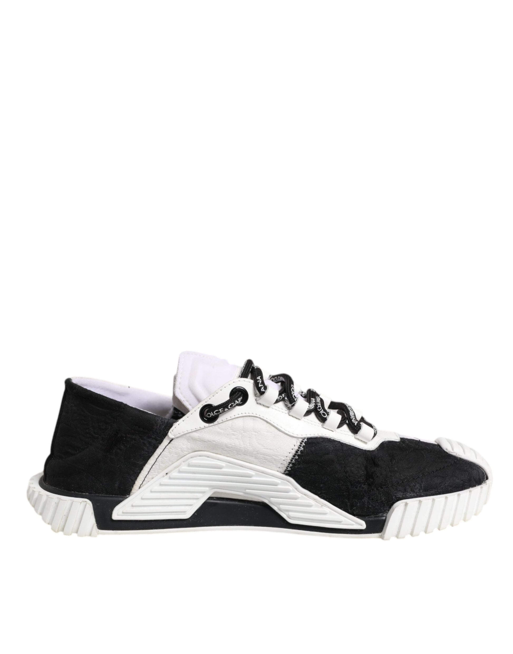 Black and white sneaker with laces
