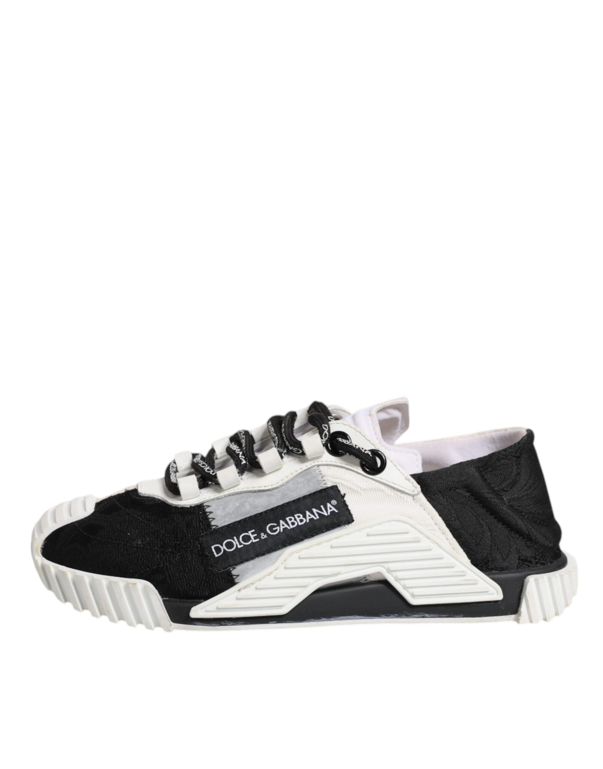 Black and white sneaker with laces