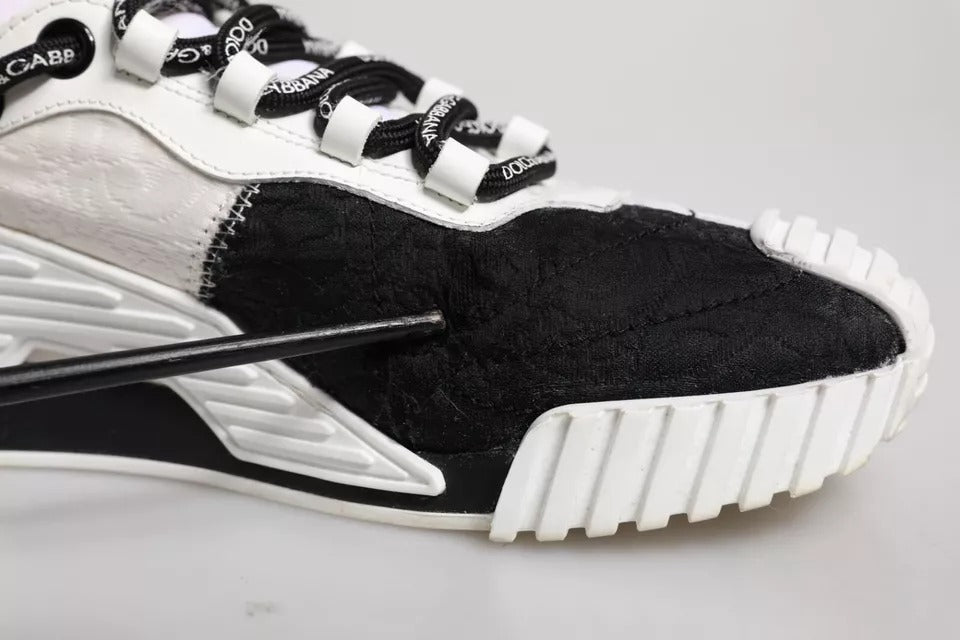 Black and white sneaker with laces