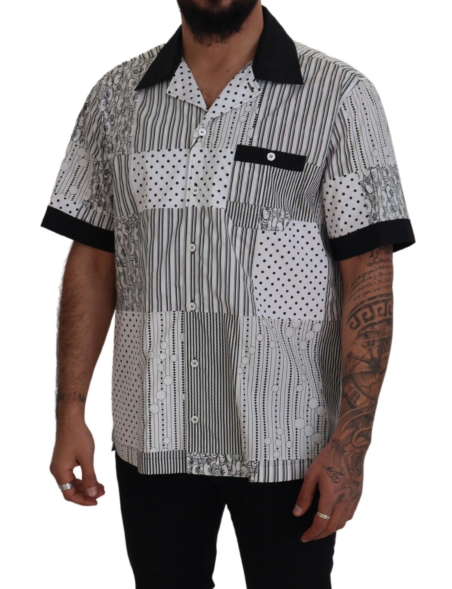 Man wearing a patterned shirt with black trim