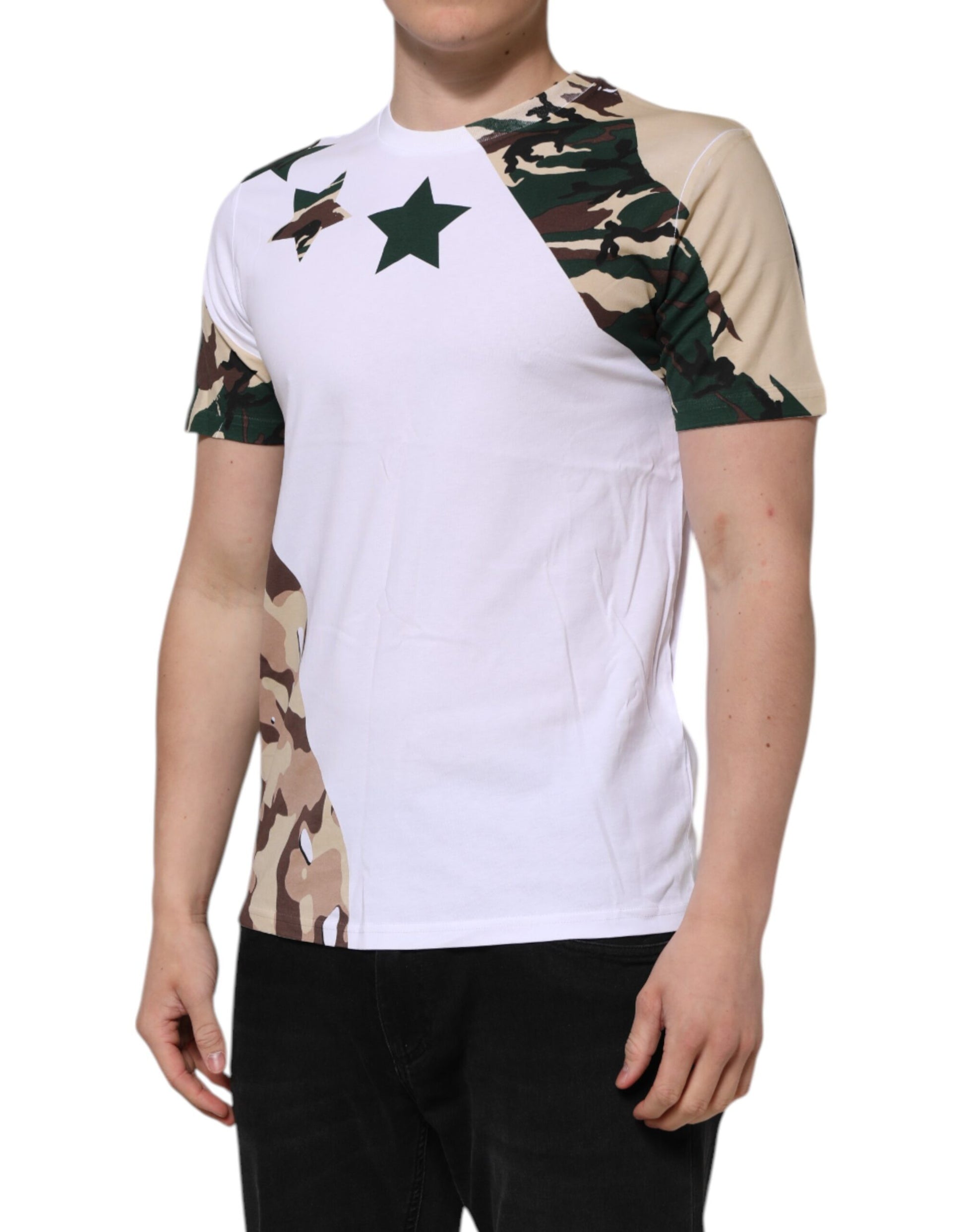 Camouflage print t-shirt with white sleeves