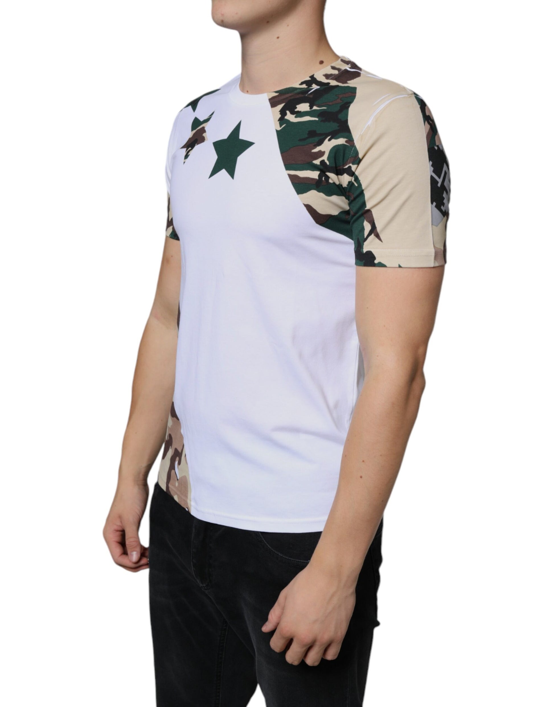 Camouflage print t-shirt with white sleeves